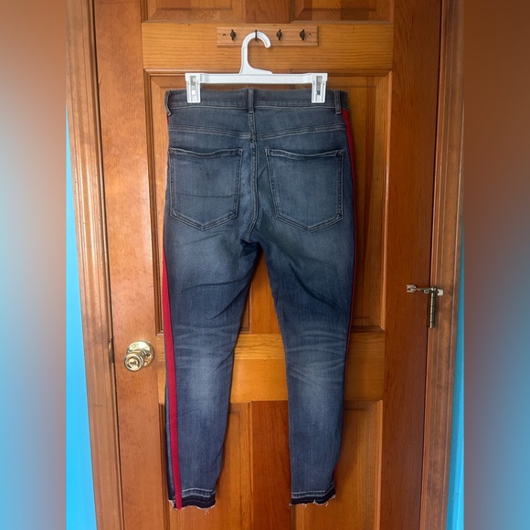 Size 10 - Express High-Rise Ankle Legging with Red and Navy Blue Side Detail - Picture 3 of 5